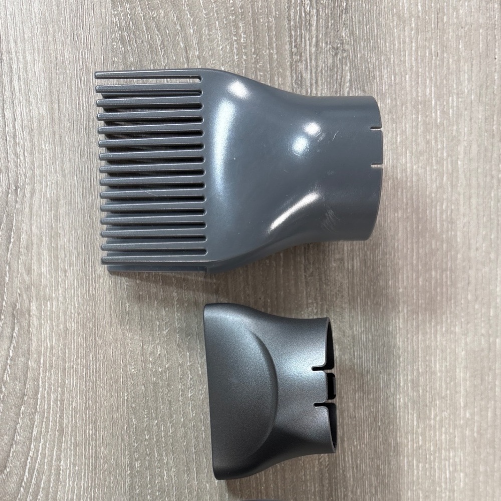 Wavytalk Grey Comb & Classic Nozzle -For Wavytalk Blown Away Ionic Hair Dry